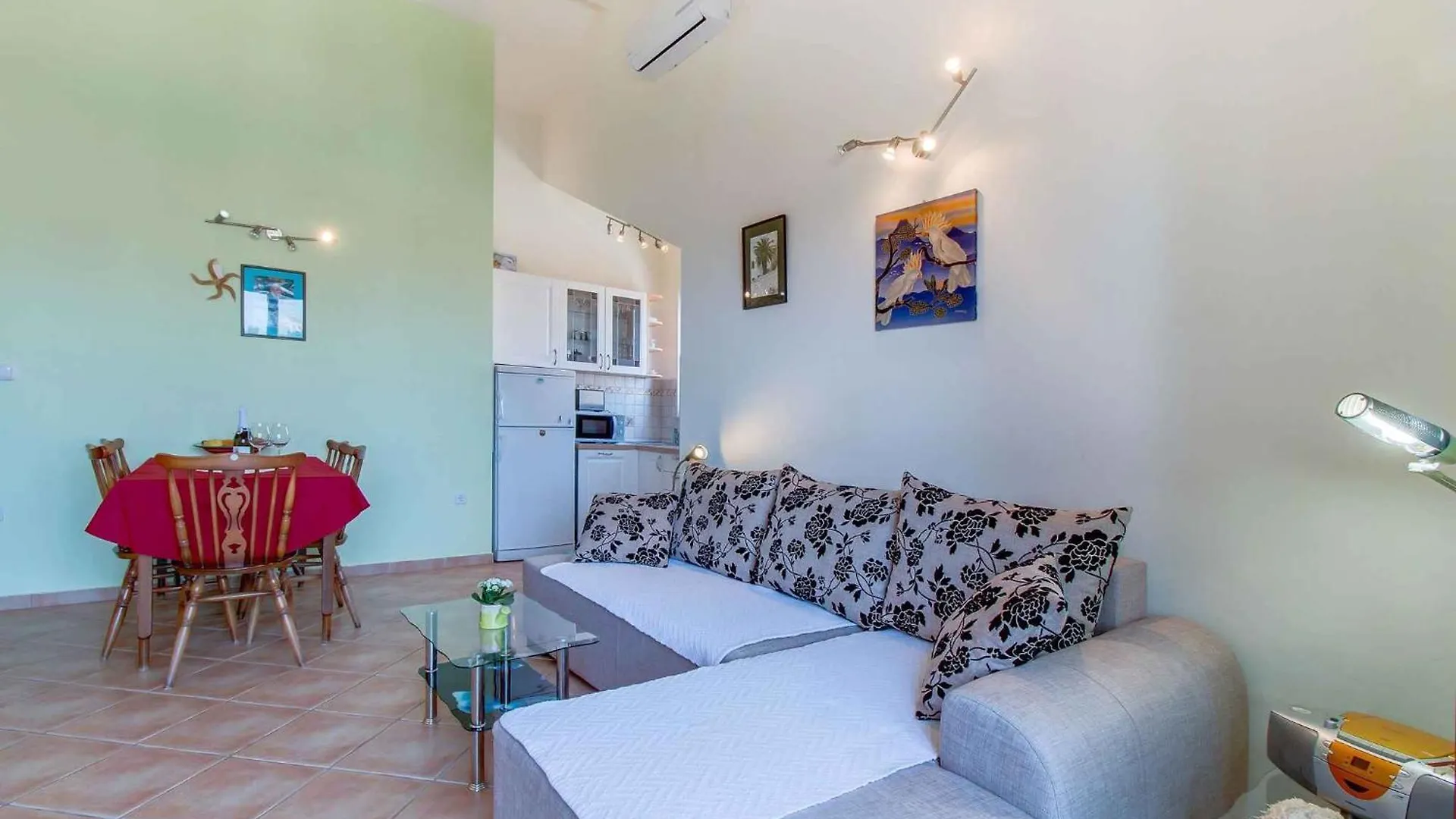 Apartment In Mali Losinj 26743 Croatia